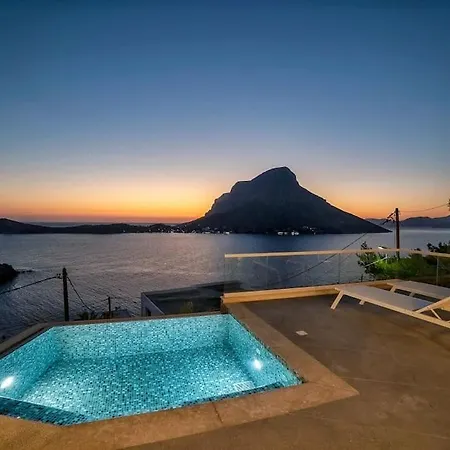 Villa Salt Life Myrties