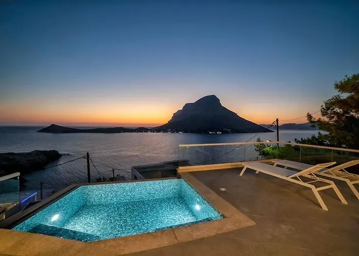 Villa Salt Life Myrties